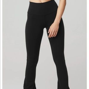 Alo yoga airbrush high waist bootcut leggings never worn